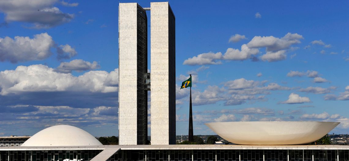 Promulgada PEC que possibilita mais recursos para precatórios