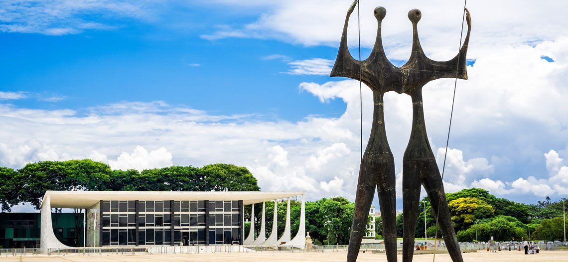 STF julga se servidor em estágio probatório pode cumprir obrigação alternativa por motivos religiosos