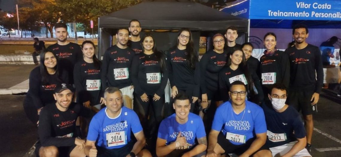 Equipe da Advocacia Sandoval Filho participa da corrida Night Run