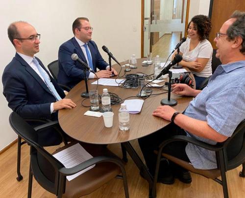 Gravação do episódio com a equipe da Strada Comunicação.